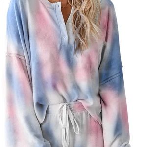 tie dye 2 piece set!! 💗💙